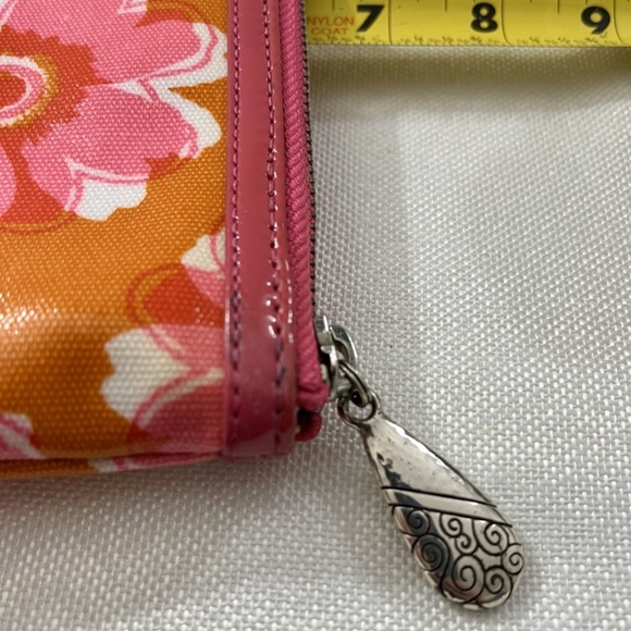 Brighton Fun Floral Cosmetic, Make-up Bag with glossy coating for durability - Picture 5 of 6